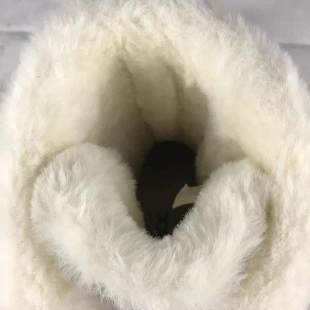 Sugar - ‘Gold metallic boots’ Fur lined with pompoms. SZ: 1,2,3,4. NWT